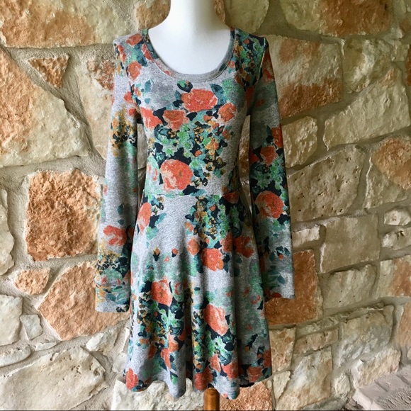Anthropologie Dresses & Skirts - Anthropologie Saturday Sunday Grey Floral Dress